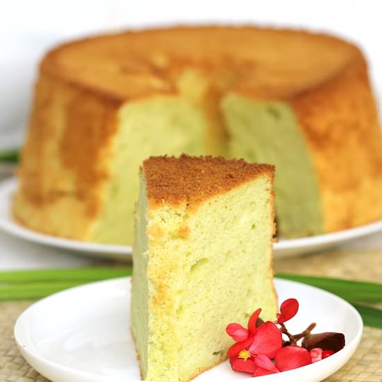 Pandan Chiffon Cake