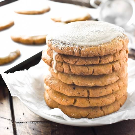 Crispy Pumpkin Sugar Cookies