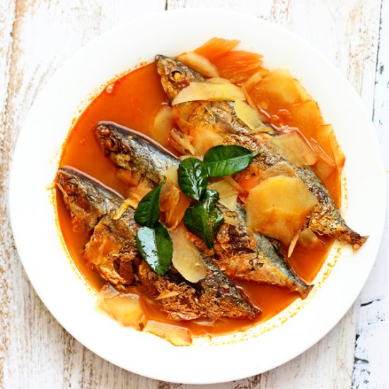 Hot and Sour Fish with Papaya