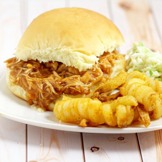 Crockpot Barbecue Chicken Sandwich