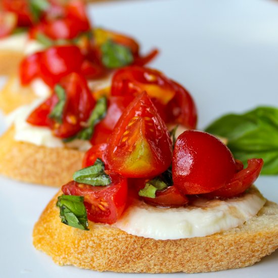 Caprese Bruschetta