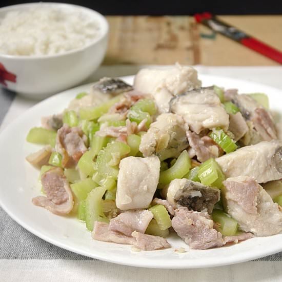 Stir-fried Threadfin With Celery