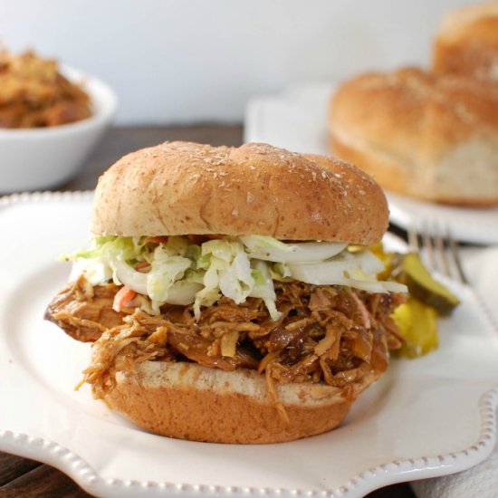 Slow Cooker BBQ Pulled Chicken Sandwiches