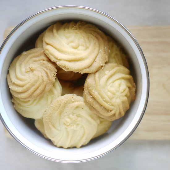 4 Ingredients Piped Butter Cookies