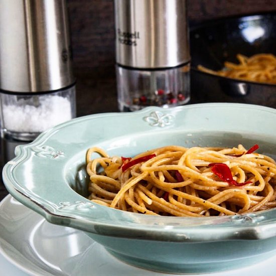 Spaghetti with Garlic and Chili