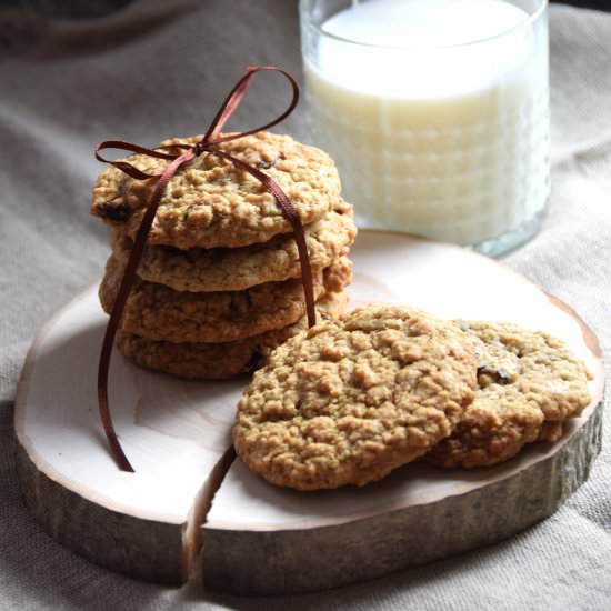 Oatmeal Cookies with Raisins