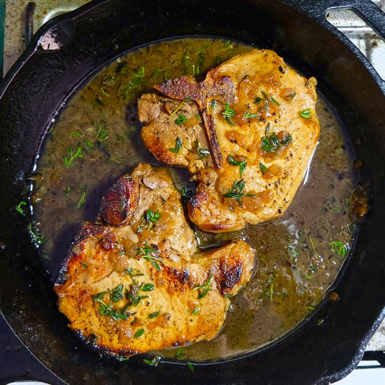 Pork Chops w/ Apple Thyme Pan Sauce