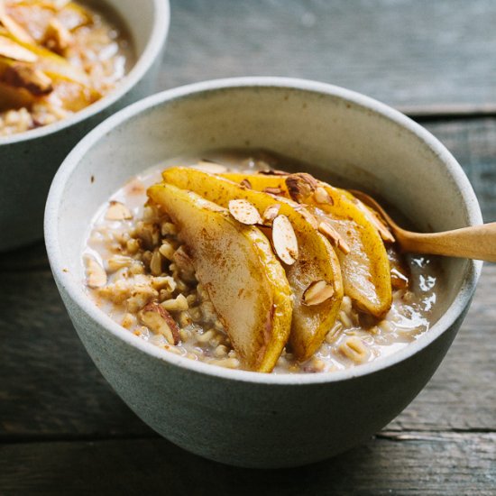 Creamy Whole Oats with Roasted Pear