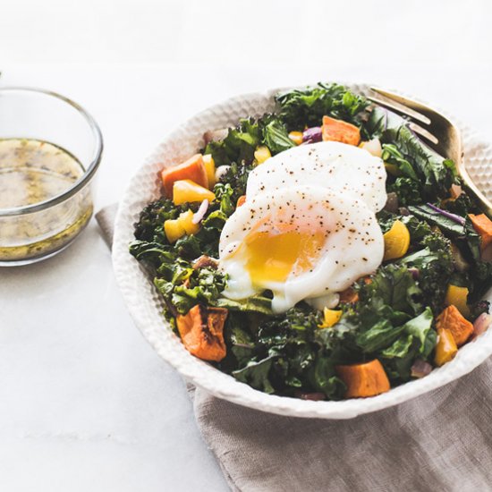 Breakfast Salad with Poached Eggs