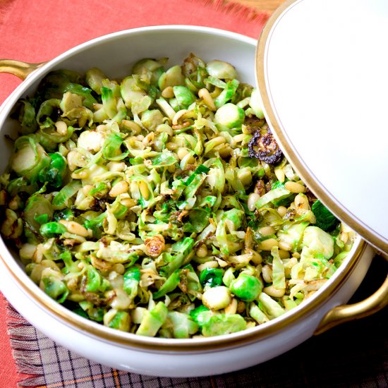 Easy Brussels Sprouts with Pinenuts