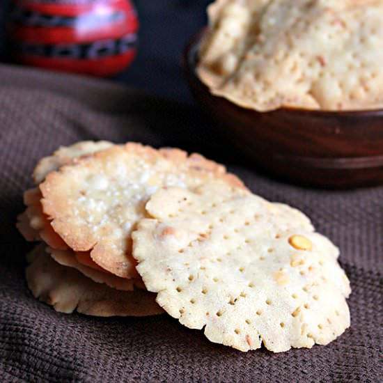 Savory Rice Crackers ( Thattai )