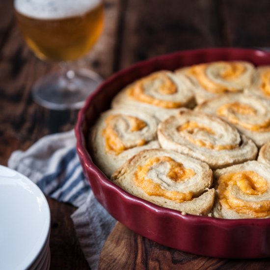 20-Minute Garlic Cheddar Biscuits