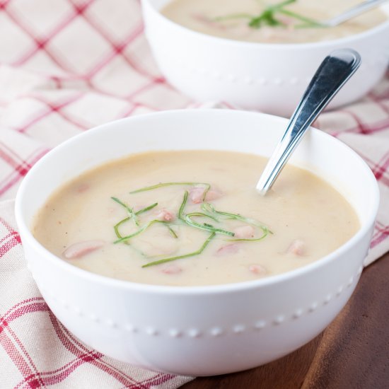 Potato, Leek and Chouriço Soup