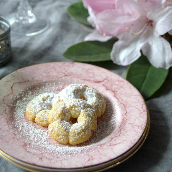 Polenta Biscotti (Cornmeal Cookies)