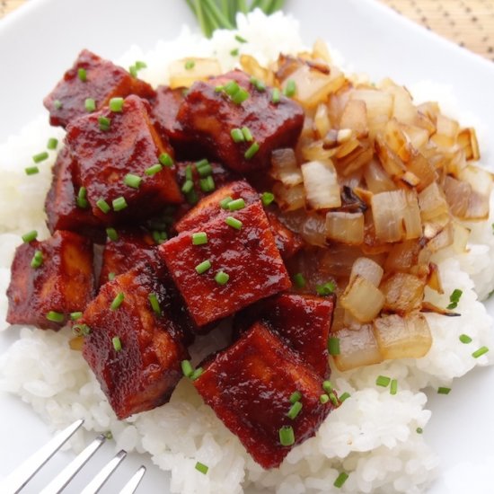 BBQ Tofu with Caramelized Onion