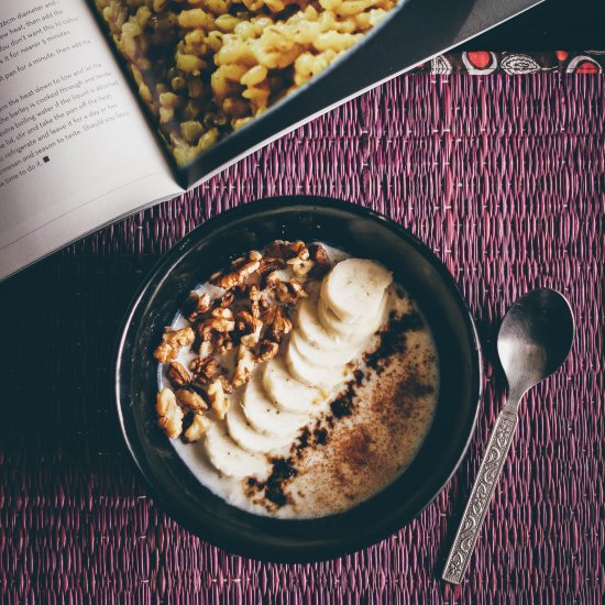 Oats and Banana Breakfast Bowl