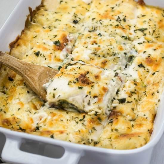 Creamy Mushroom and Spinach Lasagna