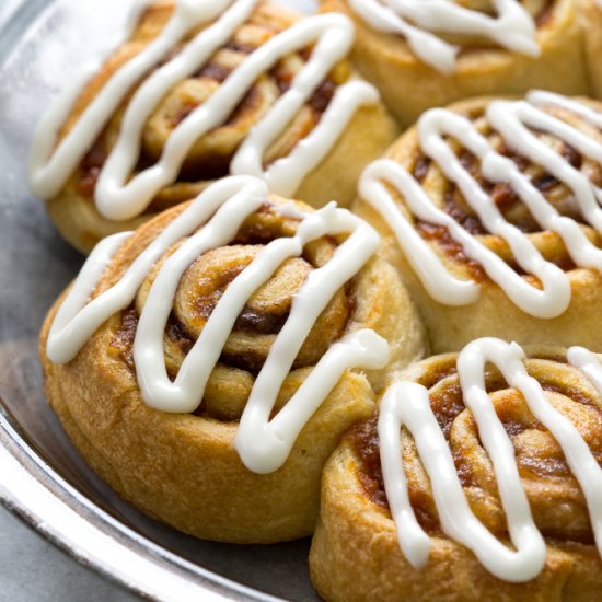 Easy Pumpkin Cinnamon Rolls