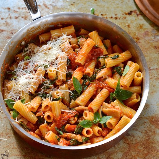 Chicken and spinach pasta