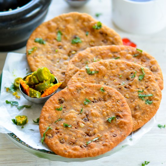 Sprouts Stuffed Masala Poori