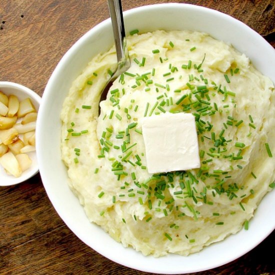 Easy Garlic Mashed Potatoes