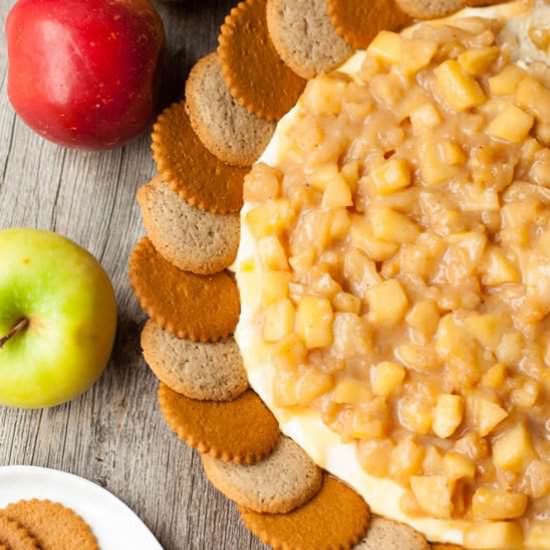 Caramel Apple Pie Cheesecake Dip