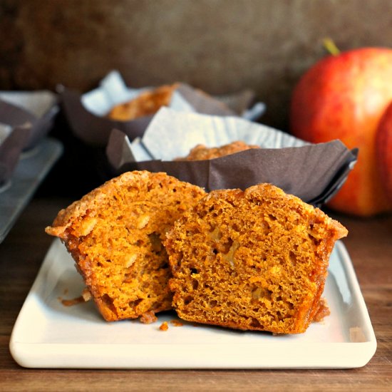 Pumpkin-Apple Streusel Muffins