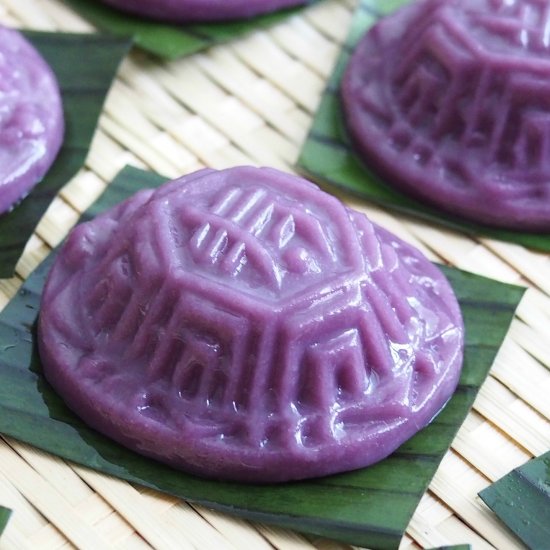 Purple Sweet Potato Ang Ku Kueh