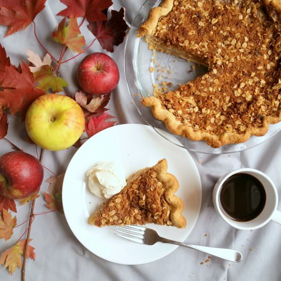 Muscovado Apple Crisp Pie