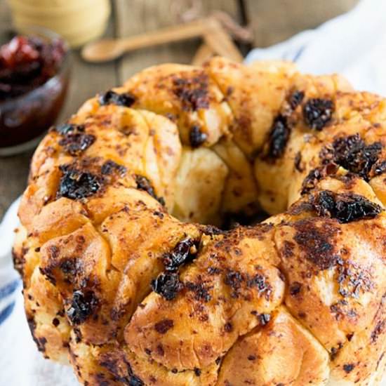 Herb & Tomato Pull Apart Bread