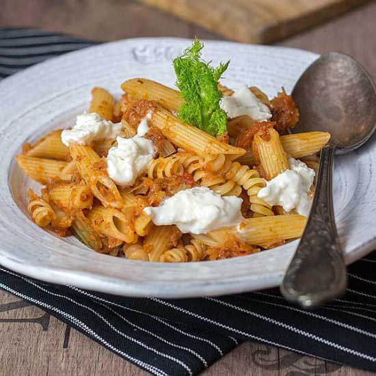 Pasta with Fennel and Tomato Sauce