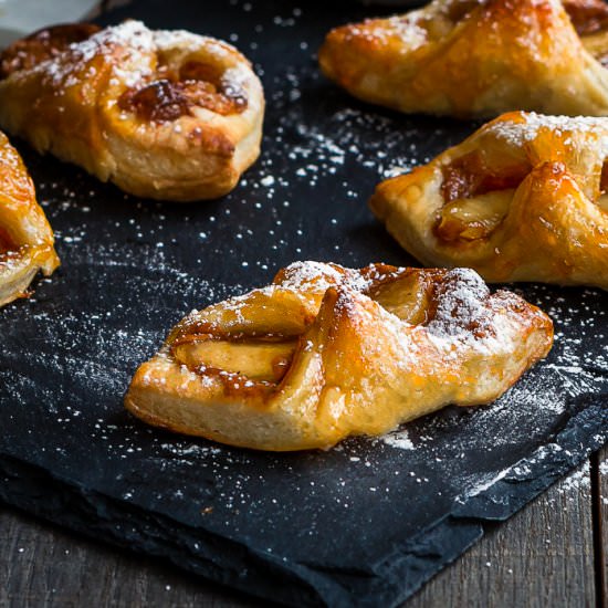 Apple and Dulce de Leche Puffs