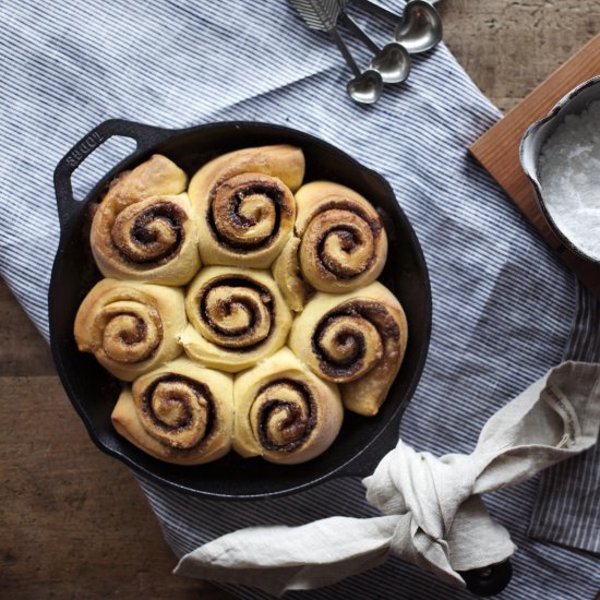 Pumpkin Cinnamon Rolls + Glaze