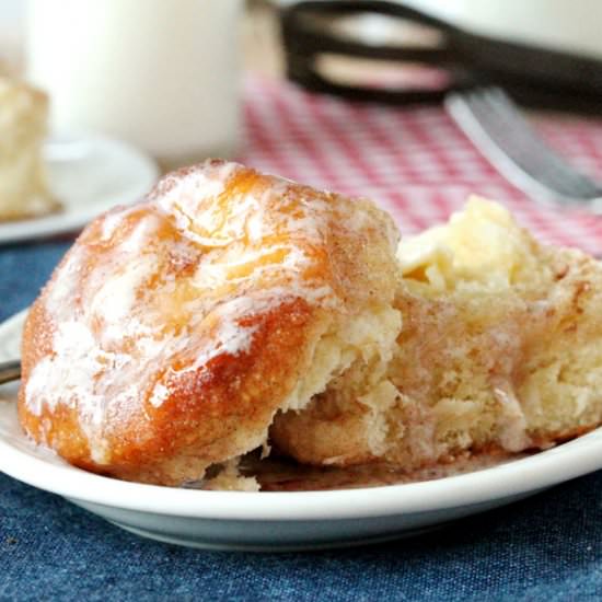 Snickerdoodle Skillet Biscuits