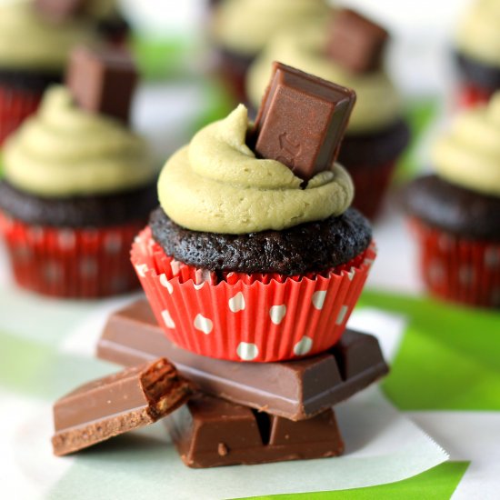 Mini Kit Kat Cupcakes