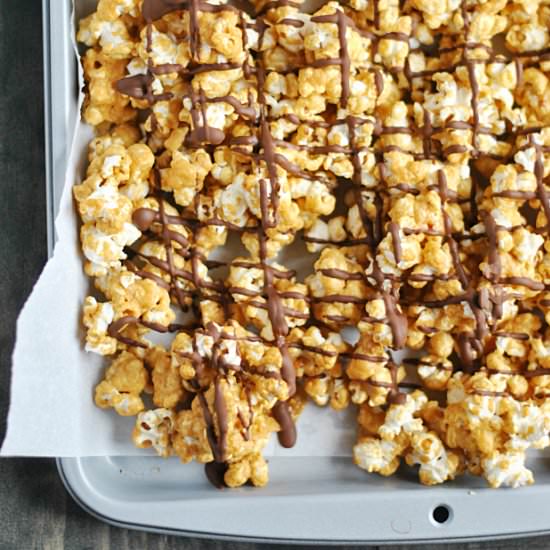 Easy Caramel Corn