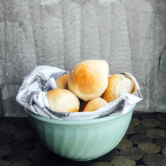 Homemade Sourdough Dinner Rolls