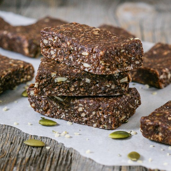 Hemp protein date bars