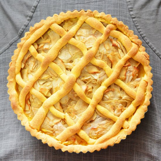 Apple Pie with Corn Crust