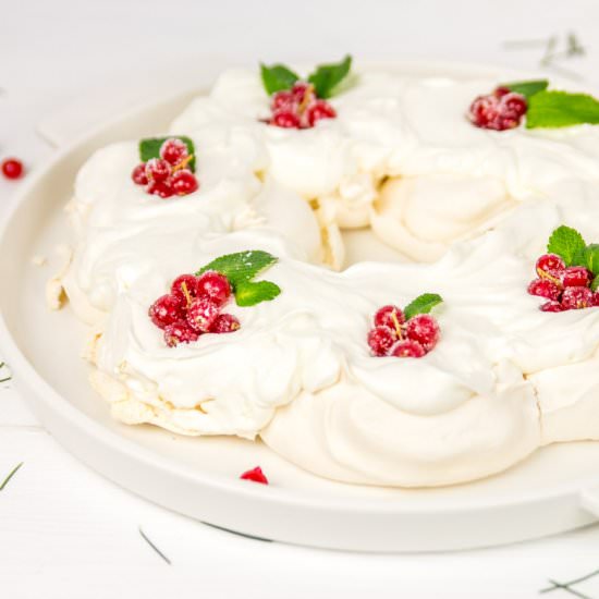 Red Fruits Pavlova