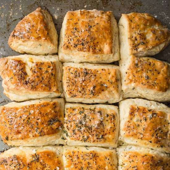 Savory Garlic Thyme Biscuits