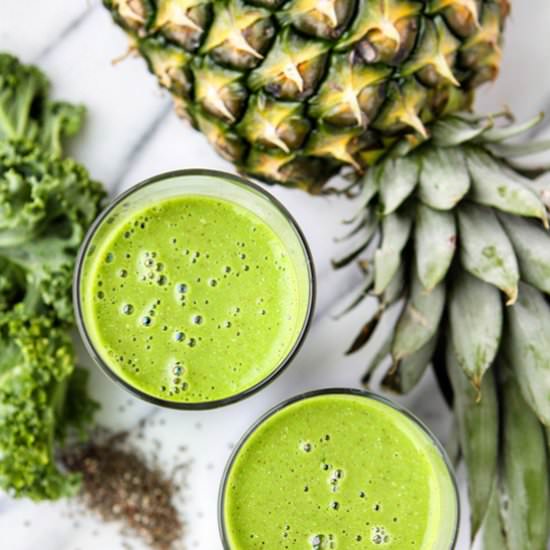 Pineapple Coconut Kale Smoothie