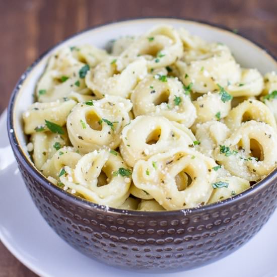 Cheese Tortellini in Garlic Butter