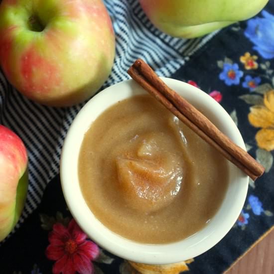 No Peel Crockpot Apple Sauce