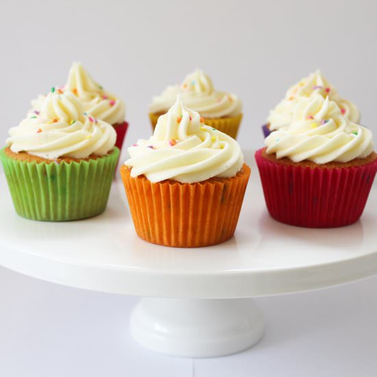 Funfetti Vanilla Cupcakes