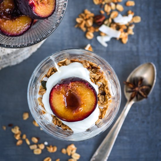 Yoghurt with roast plums & granola