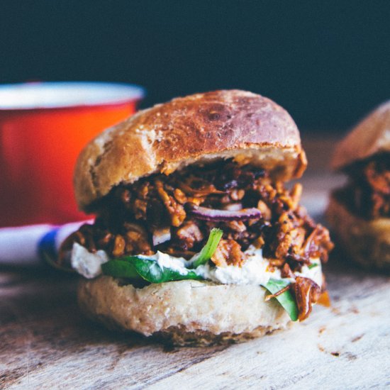 Vegan Faux Pulled Pork