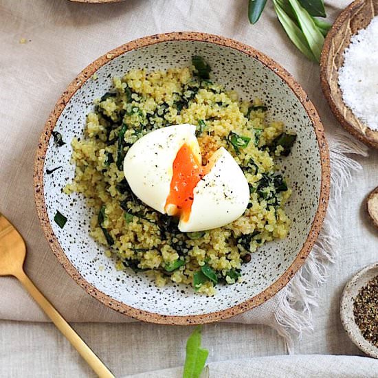 Egg on Quinoa, Spinach & Shallot