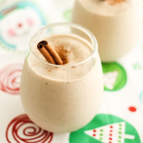 Vegan Egg Nog Smoothie