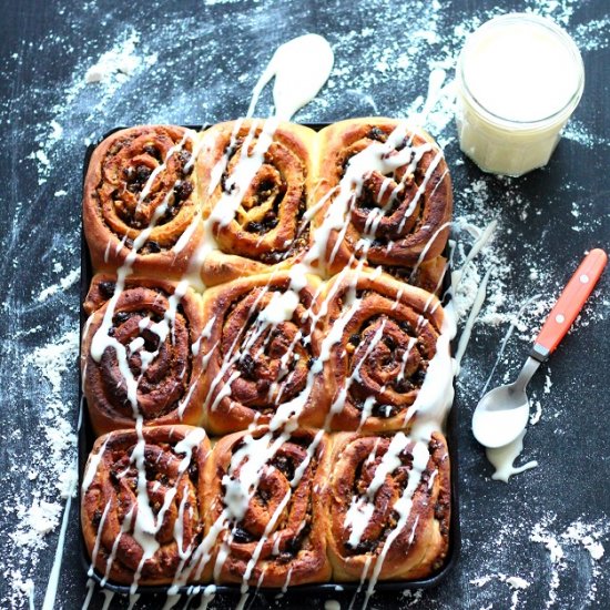 Christmas Chestnut Cinnamon Buns